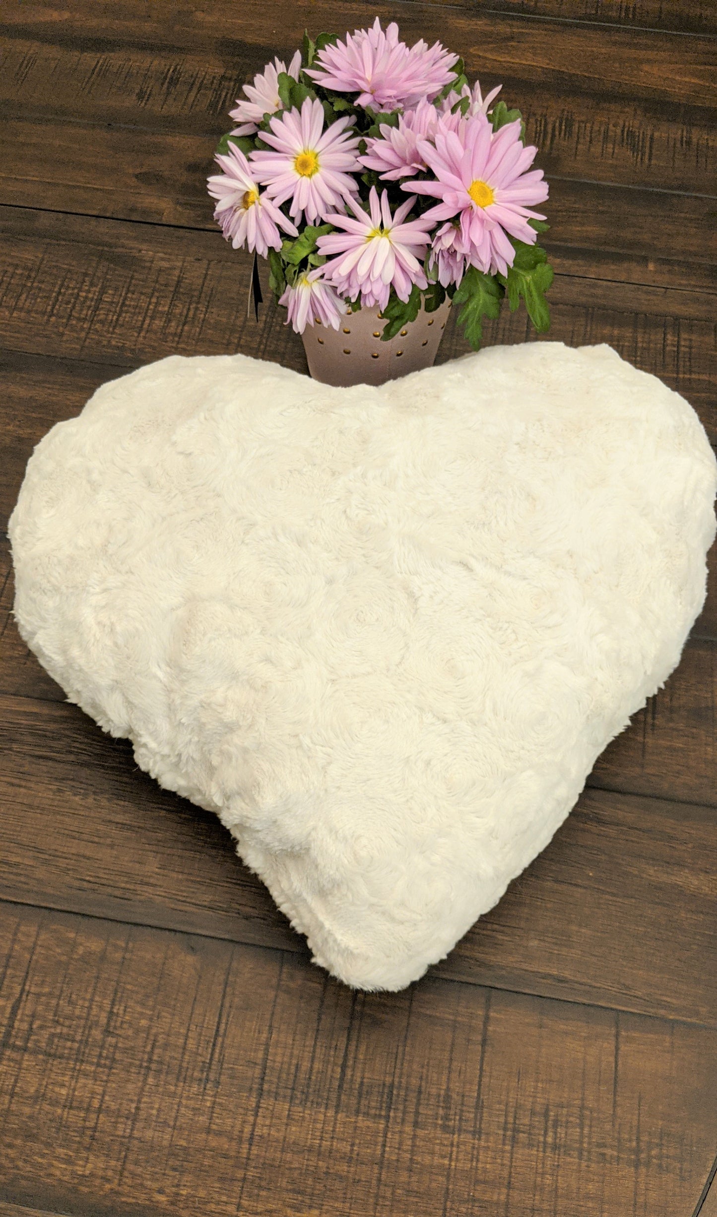 White Luxury Roses Romantic Valentine Plush Heart Shaped Throw Pillow - 16” x 14” (K11)
