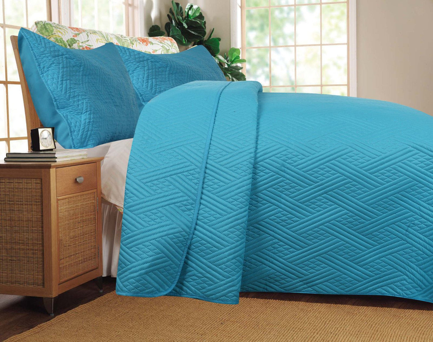 Solid Turquoise Teal Blue Thin & Lightweight Reversible Quilted Coverlet Bedspread Set (LH3000) - Stores Basement - Discount Bedding